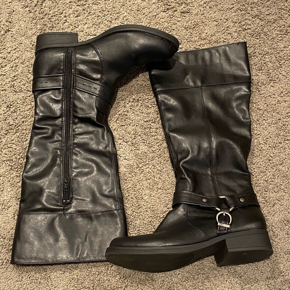 Xhilaration Black boots NWOB
